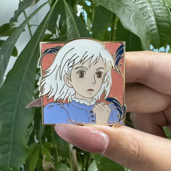 NEW glitter Sophie Howls moving castle Ghibli enamel pin - Picture 1 of 2